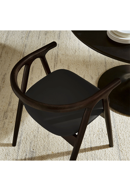 Chaise de salle à manger Serene en cuir et bois, noire